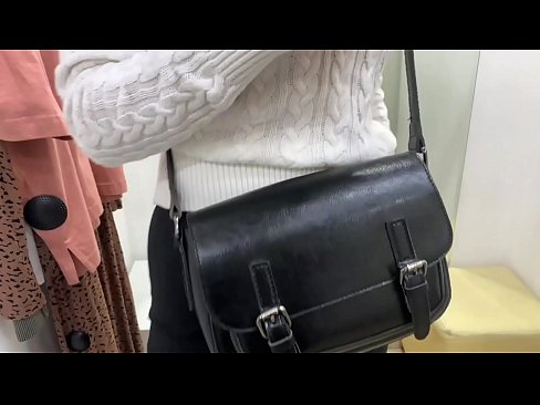 ❤️ Олон нийтийн мастурбация нь залуу гичий FeralBerry нь шодой нь тохируулагч өрөөнд Порно манайд ﹏