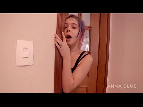 ❤️ Би ах руугаа буцаж ирлээ. Би түүний найз охинтой бэлгийн харьцаанд орсон. лесби нөхөн төлбөр. Порно манайд ﹏