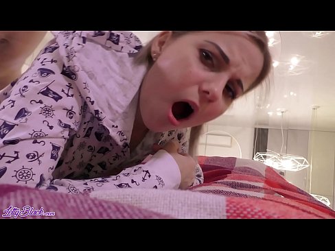 ❤️ Тачаангуй ээж залгих болон pregistyle секс - булэг ойр хүртэл Порно манайд ﹏